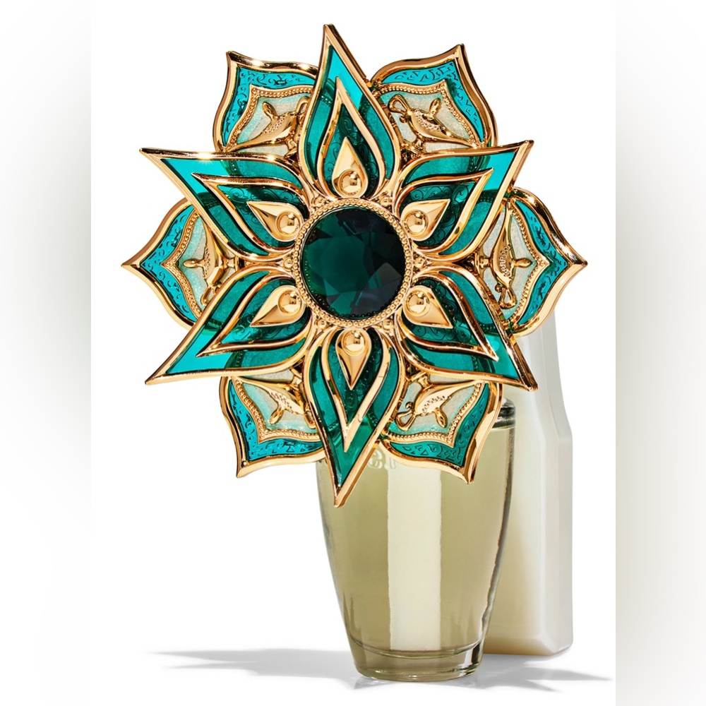 Disney x Bath & Body Works Jasmine Wallflower Nightlight